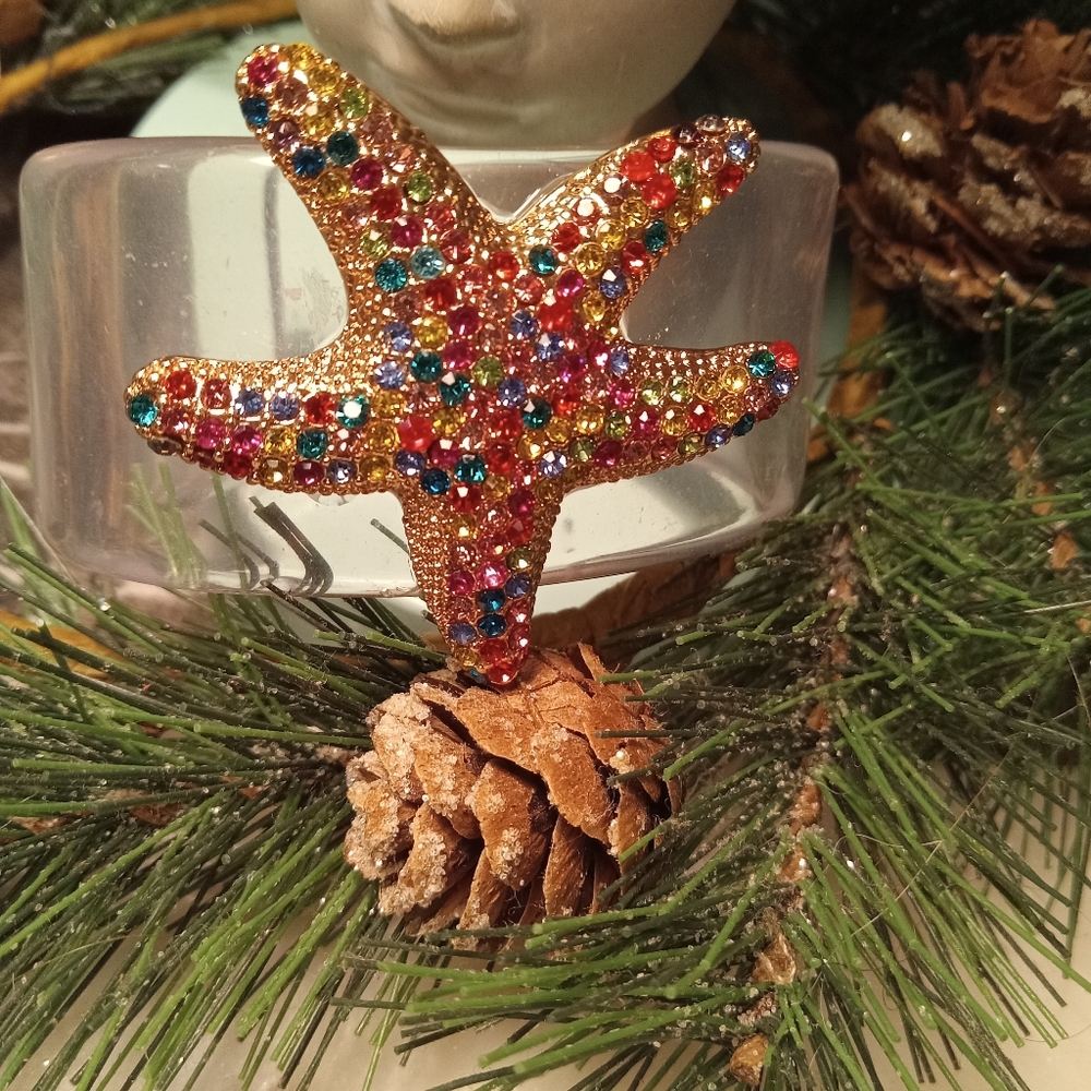 Rhinestone Studded Starfish Cuff Bracelet - Picture 1 of 2
